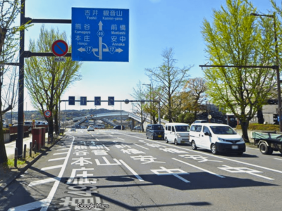 和田橋を渡るルートの風景